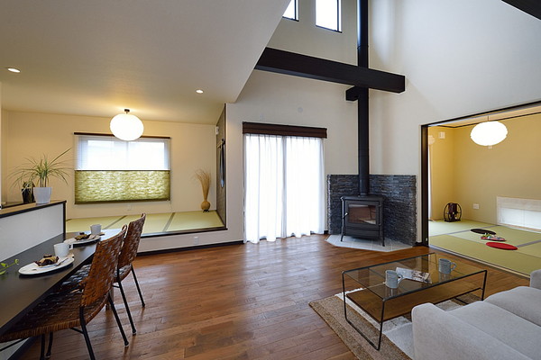 レトロモダンな癒しの空間の施工事例イメージ画像